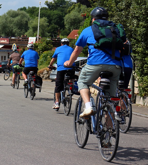 admire the city in a different way - Bicycle Tour Berlin